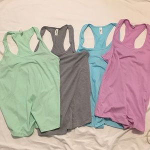 BUNDLE ✨ 4 next level tanks!